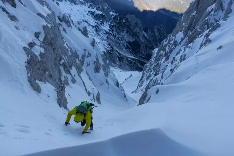 Nice snow gully for winter climbing