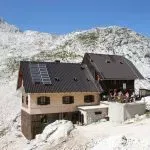 La hutte de Dolič renouvelée